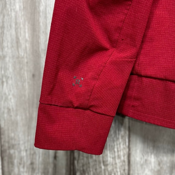 Lululemon Airing Easy Jacket in Oxblood [BB105] - Picture 5 of 11